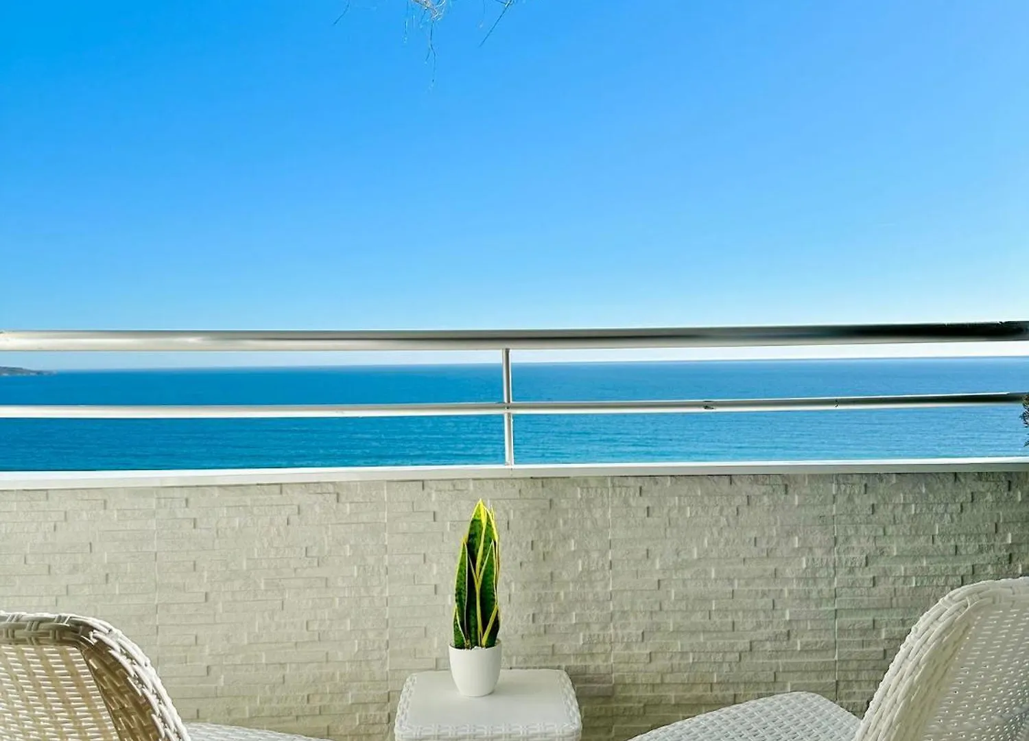 Apartment Ferienwohnung New Balcony To Sea Empuriabrava